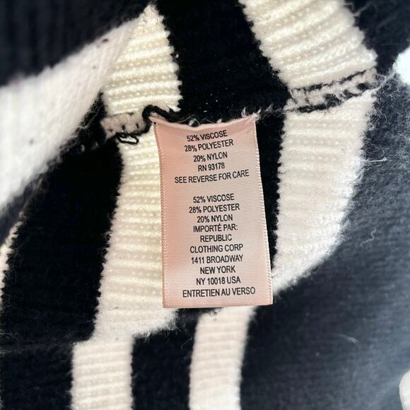 Philosophy Mock Neck Black and White Striped Oversized Sweater Size S - Picture 6 of 6